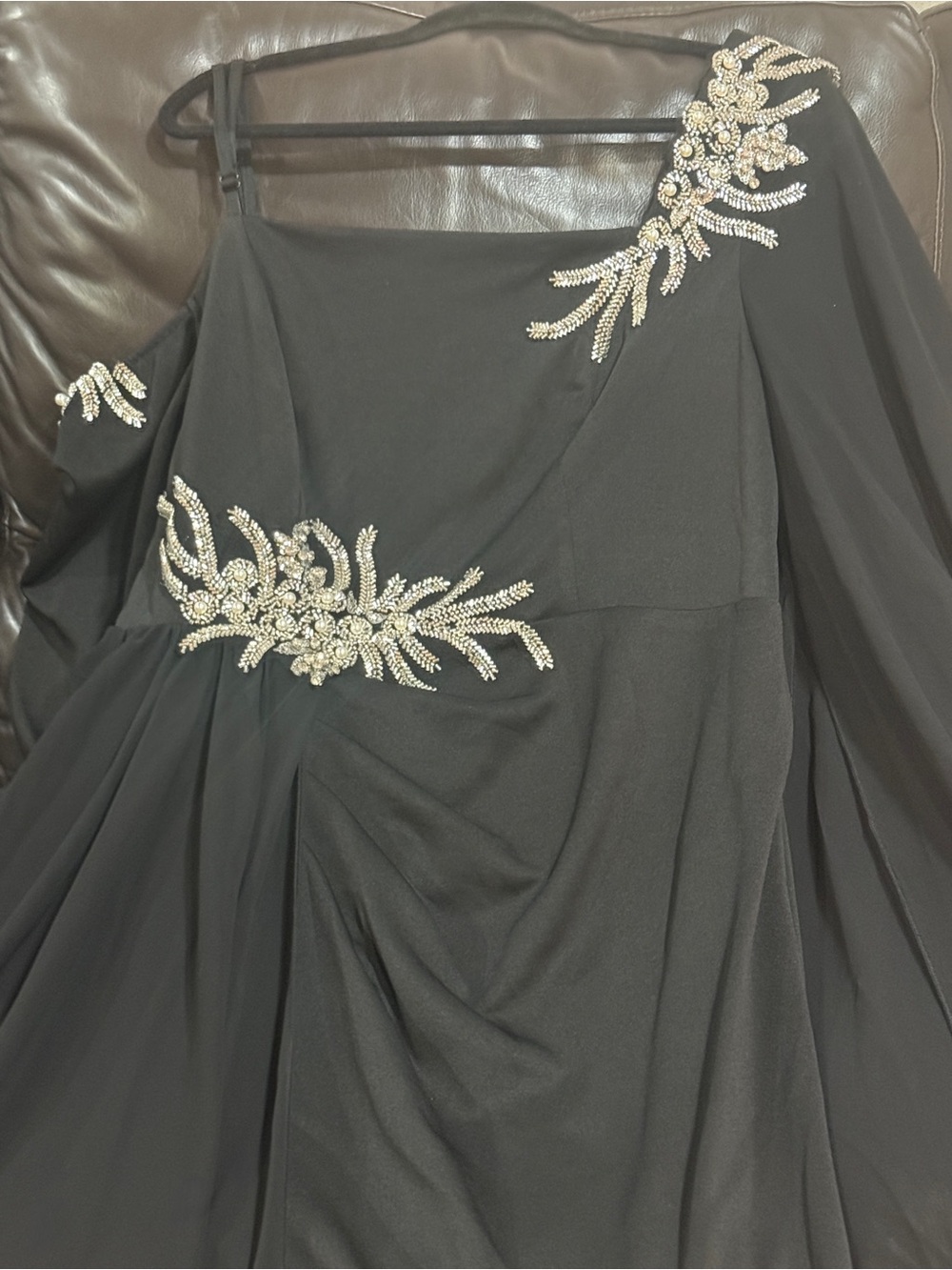Black Silver Plus Size Embellished One Cold Shoulder Formal Evening Gown Sz 18 - Picture 8 of 16